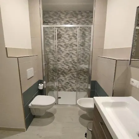 Le Rondini C アパート *