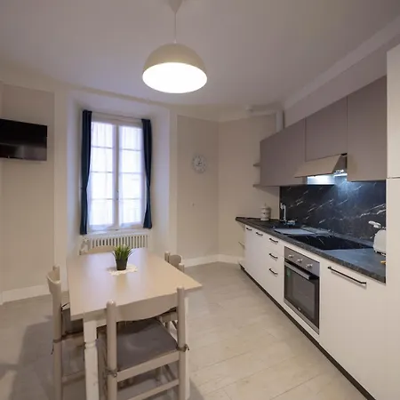 Le Rondini C Apartment *